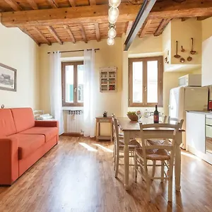  Appartamento Finestra Su